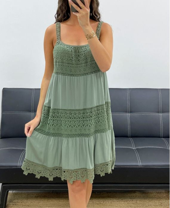 Robe empiècement dentelle