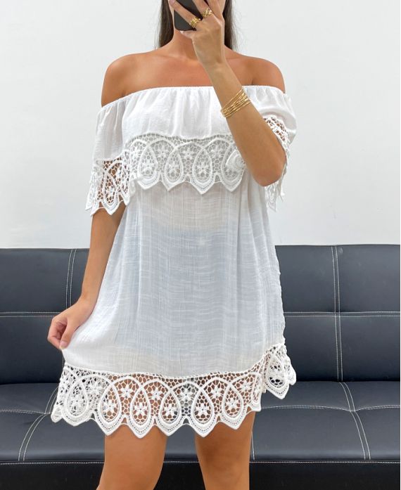 Robe de plage dentelle