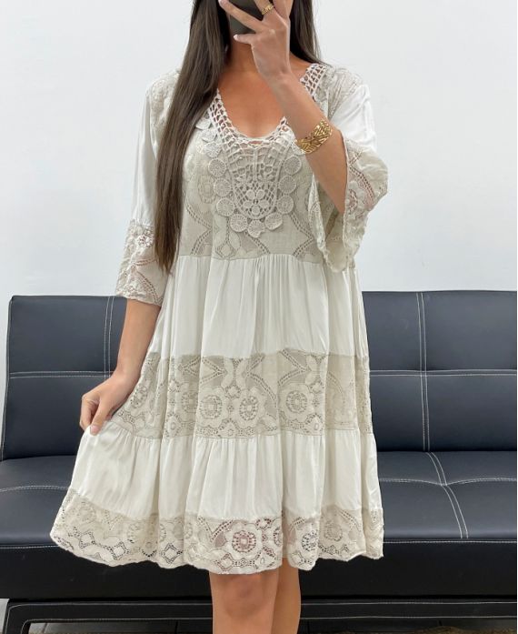 Robe dentelle col V