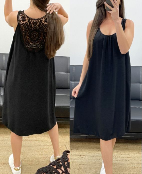 Robe dos broderie
