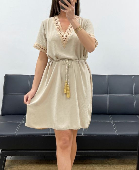 Robe encolure fantaisie + lien