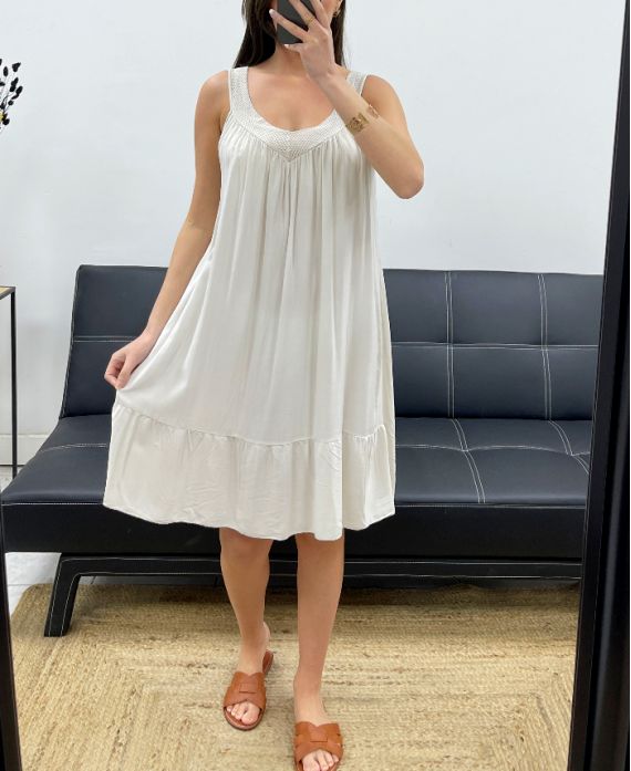 Robe évasé encolure