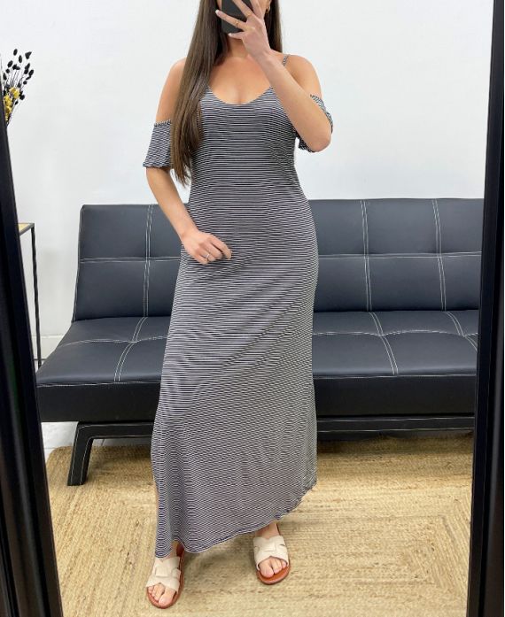 Robe à épaules dénudées
