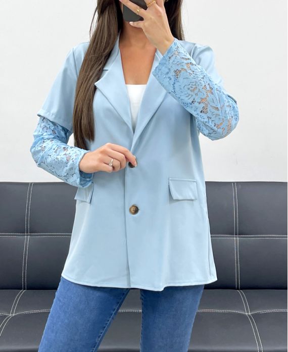 Veste manches à dentelle