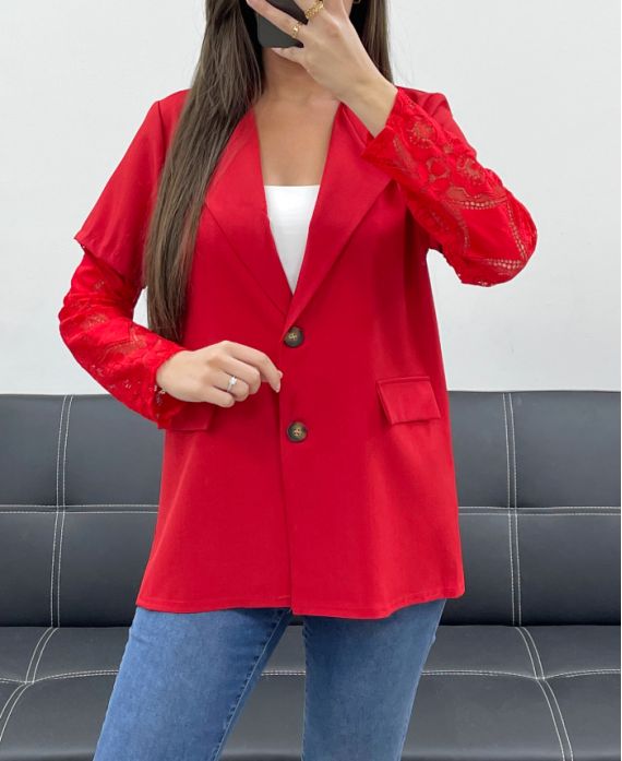 Veste manches à dentelle